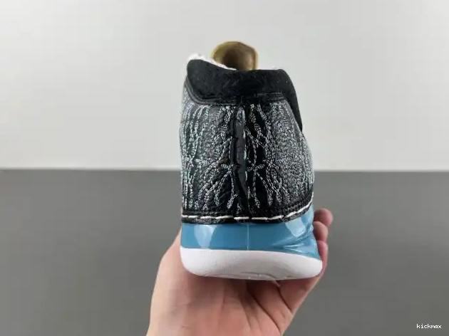 Rep 318376-041 23 UNC Jordan 0526